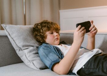 How to Manage Screen Time for Children